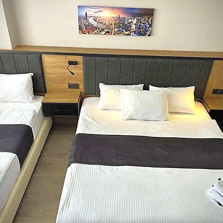Comfort Center Отель 3*